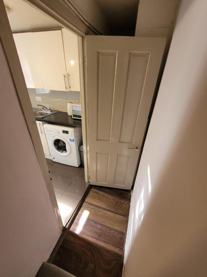 43 Kimberly Road Apartment Londres Extérieur photo